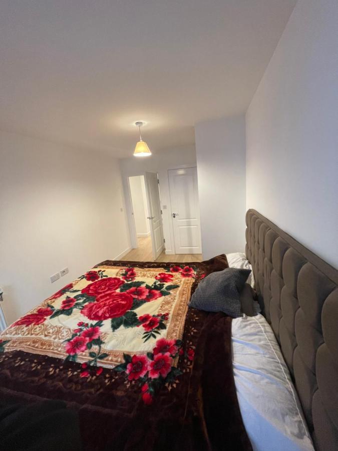 Amazing Apartment Moments Away From The Heart Of London Exterior photo